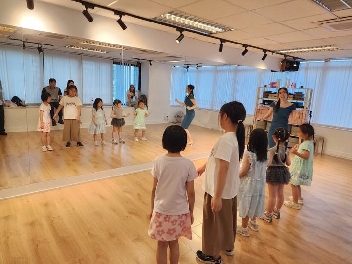 模特兒 Catwalk 班 ・ 課堂實況